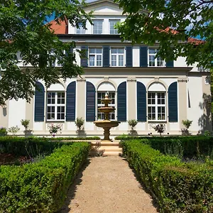 Golding - Flat 1 Dresden
